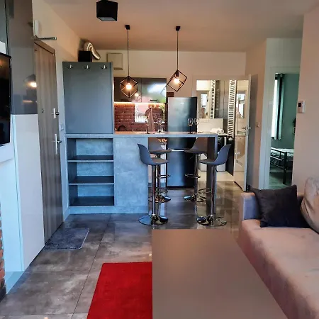 Na Miodowej Apartman